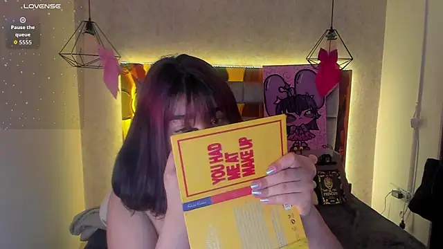 Snapshot of sophiievv chatting on 25, 11, 2025 sophiievv online show from 25, 11, 2025