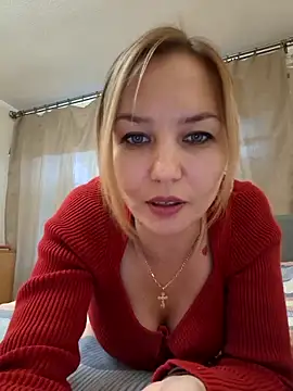 Snapshot of VeroLoverx chatting on 13, 10, 2025 VeroLoverx online show from 13, 10, 2025