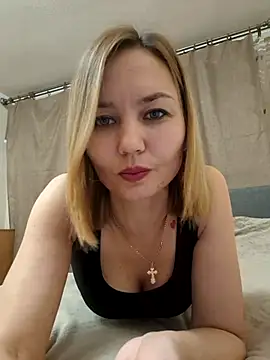 Snapshot of VeroLoverx chatting on 28, 11, 2025 VeroLoverx online show from 28, 11, 2025