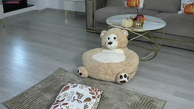 Ellyxxxelly online show from 19, 10, 2025