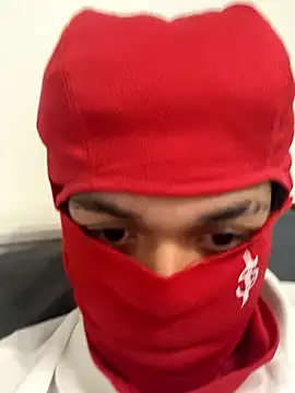 Snapshot of lionr0660 chatting on 25, 9, 2025 lionr0660 online show from 25, 9, 2025