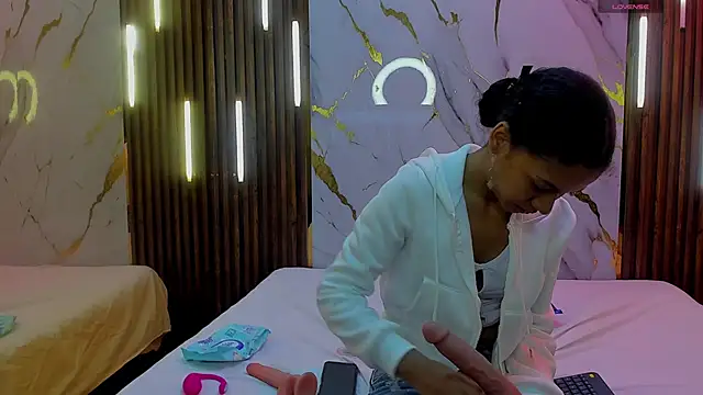 VictoriaDuart online show from 15, 12, 2025