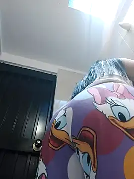 Snapshot of LunaJacobs chatting on 7, 10, 2025 LunaJacobs online show from 7, 10, 2025