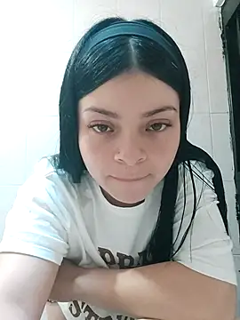 Snapshot of LunaJacobs chatting on 10, 11, 2025 LunaJacobs online show from 10, 11, 2025