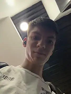 Snapshot of Luck__090 chatting on 6, 10, 2025 Luck  090 online show from 6, 10, 2025