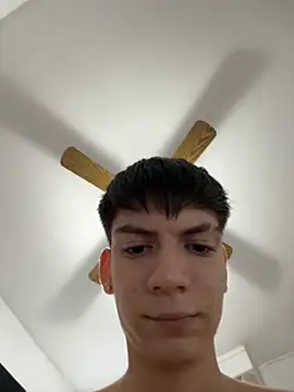 Snapshot of Luck__090 chatting on 4, 11, 2025 Luck 090 online show from 4, 11, 2025