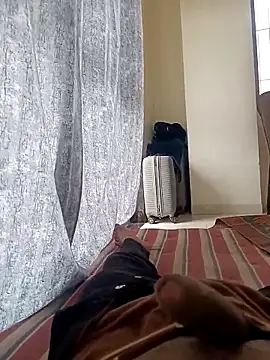 Snapshot of devnittt010101 chatting on 29, 10, 2025 devnittt010101 online show from 29, 10, 2025