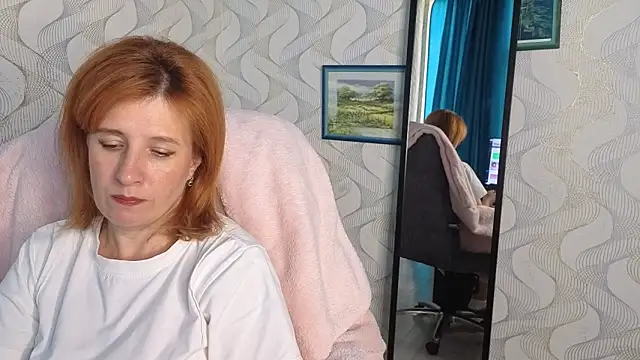 Elannaria online show from 8, 9, 2025