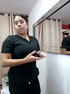 Snapshot of GabyMontenegro chatting on 29, 9, 2025 GabyMontenegro online show from 29, 9, 2025