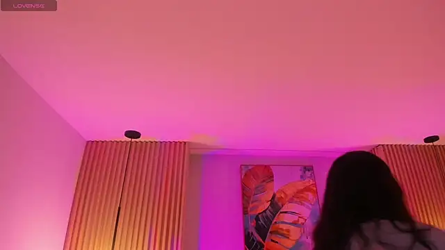 Mila Hank  online show from 20, 3, 2026