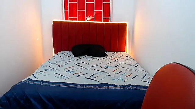 emili veryhot online show from 9, 10, 2025