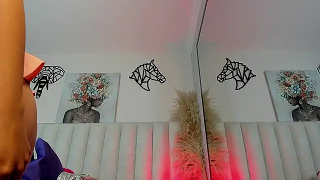 Snapshot of Annie__2 chatting on 5, 11, 2025 Annie 2 online show from 5, 11, 2025