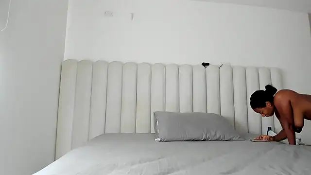 Meganbelford1 online show from 16, 4, 2026