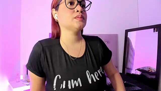 Snapshot of BonnySpencer chatting on 3, 12, 2025 BonnySpencer online show from 3, 12, 2025