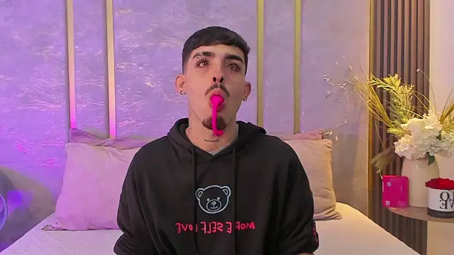 NikoStone  online show from 10, 9, 2025