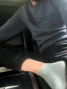 Snapshot of bmwe71 chatting on 17, 9, 2025 bmwe71 online show from 17, 9, 2025