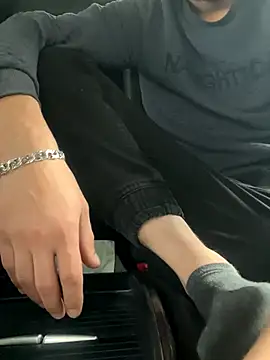 Snapshot of bmwe71 chatting on 19, 9, 2025 bmwe71 online show from 19, 9, 2025