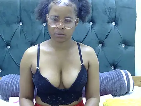 Snapshot of SnowRiderXX chatting on 19, 9, 2025 SnowRiderXX online show from 19, 9, 2025
