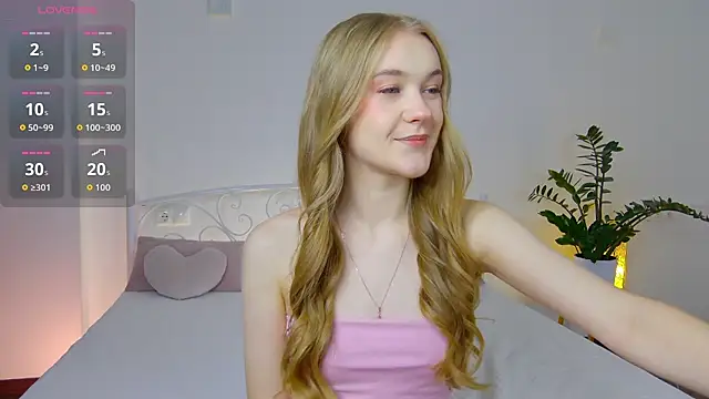 KumiKruz online show from 15, 11, 2025