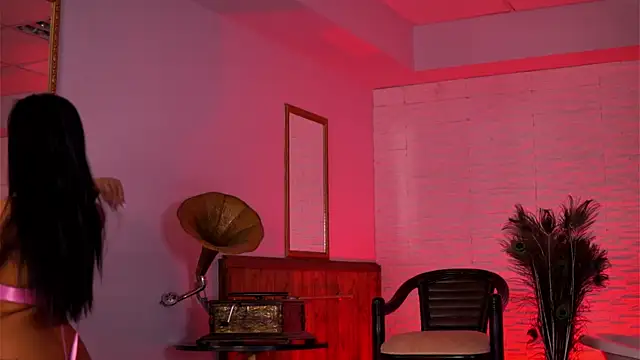 Snapshot of AishaaDevoe chatting on 2, 12, 2025 AishaaDevoe online show from 2, 12, 2025