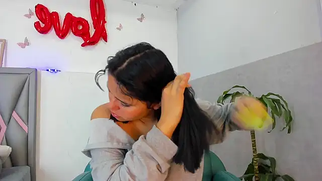 Sofia villareal online show from 2, 3, 2026