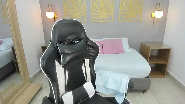 coral15  online show from 3, 10, 2025