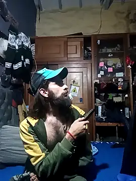 Snapshot of hairy_mannn chatting on 15, 11, 2025 hairy mannn online show from 15, 11, 2025