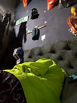 Snapshot of hairy_mannn chatting on 26, 11, 2025 hairy mannn online show from 26, 11, 2025