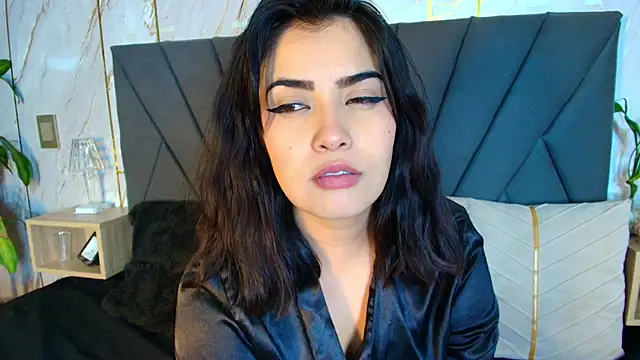 Snapshot of chloe_Laurent1 chatting on 3, 10, 2025 chloe Laurent1 online show from 3, 10, 2025