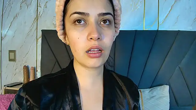 Snapshot of chloe_Laurent1 chatting on 12, 10, 2025 chloe Laurent1 online show from 12, 10, 2025