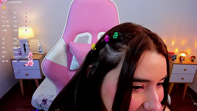 Snapshot of SofiFlex chatting on 13, 10, 2025 SofiFlex online show from 13, 10, 2025