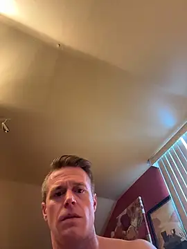 DILFiGuess11 online show from 8, 3, 2026