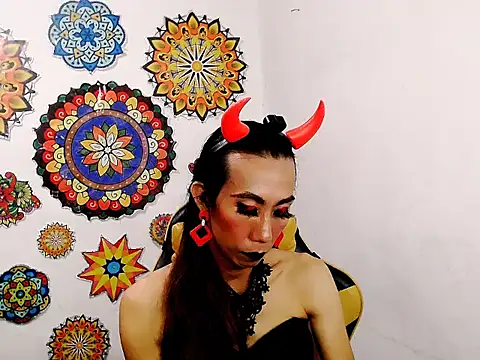 xx9inchesCOCKxx online show from 28, 10, 2025