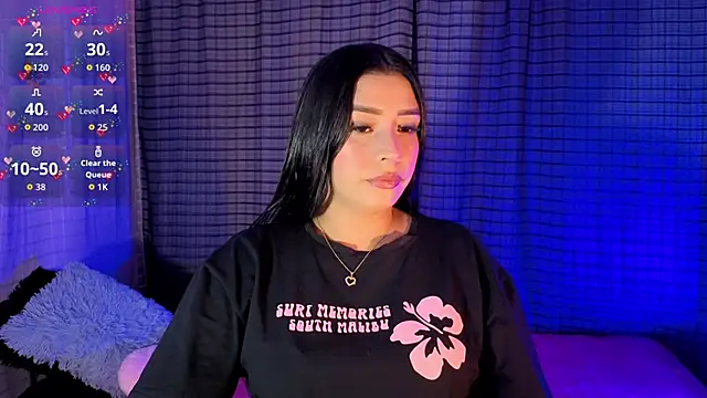 Kayleemorales online show from 5, 10, 2025