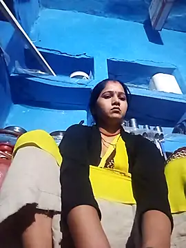 Jooli xx online show from 16, 4, 2026