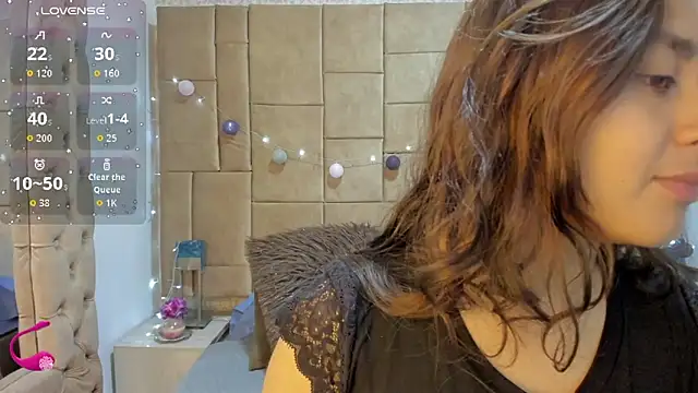 Snapshot of ambar_69_ chatting on 2, 11, 2025 ambar 69 online show from 2, 11, 2025