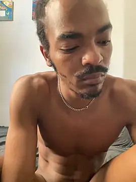 Snapshot of TRILLAHUNG chatting on 6, 10, 2025 TRILLAHUNG online show from 6, 10, 2025