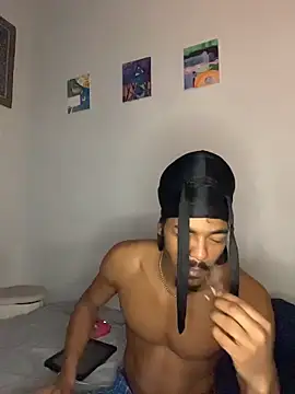 Snapshot of TRILLAHUNG chatting on 13, 10, 2025 TRILLAHUNG online show from 13, 10, 2025