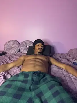 TRILLAHUNG online show from 3, 4, 2026