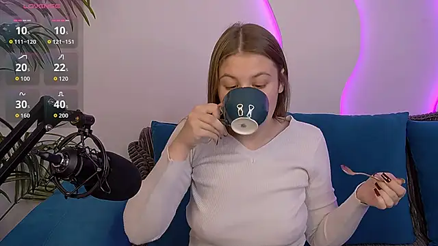 MelanieHenders online show from 15, 9, 2025