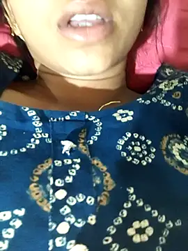 Snapshot of telugu_roja_099 chatting on 5, 12, 2025 telugu roja 099 online show from 5, 12, 2025