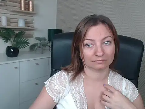 angelaSamt online show from 23, 9, 2025