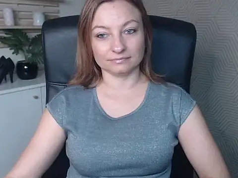 angelaSamt online show from 2, 10, 2025