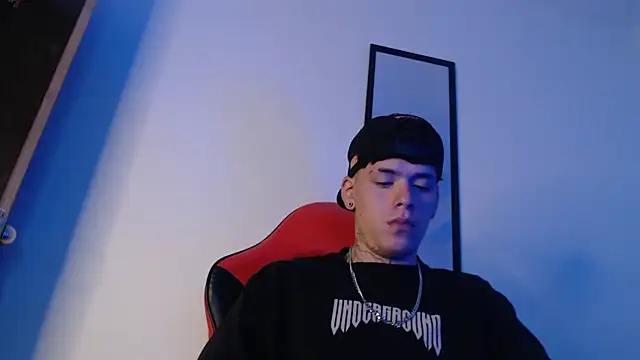 Snapshot of Anhonymus_ chatting on 10, 9, 2025 Anhonymus online show from 10, 9, 2025