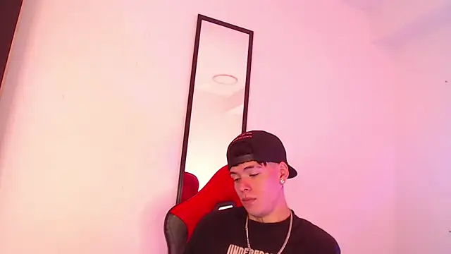 Snapshot of Anhonymus_ chatting on 12, 9, 2025 Anhonymus online show from 12, 9, 2025