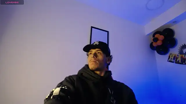 Snapshot of Anhonymus_ chatting on 12, 10, 2025 Anhonymus online show from 12, 10, 2025