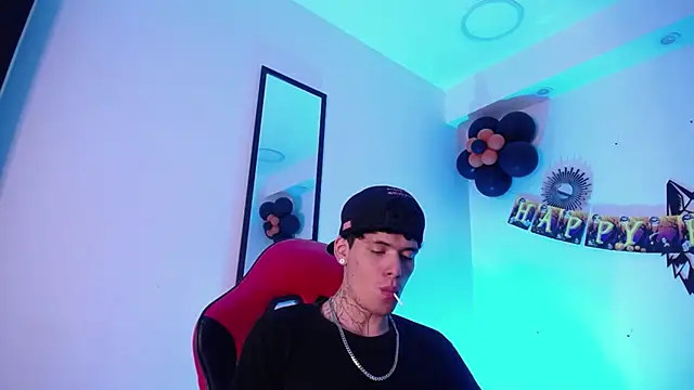 Snapshot of Anhonymus_ chatting on 22, 10, 2025 Anhonymus online show from 22, 10, 2025