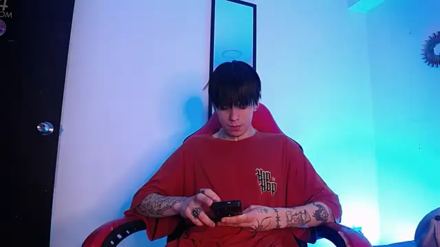 Snapshot of Anhonymus_ chatting on 11, 11, 2025 Anhonymus online show from 11, 11, 2025