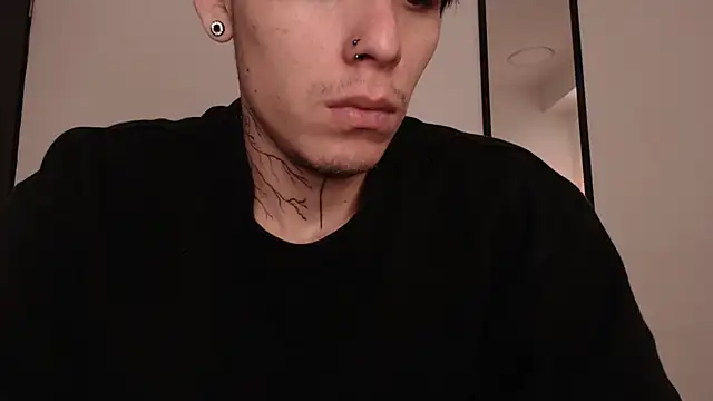 Snapshot of Anhonymus_ chatting on 14, 11, 2025 Anhonymus online show from 14, 11, 2025