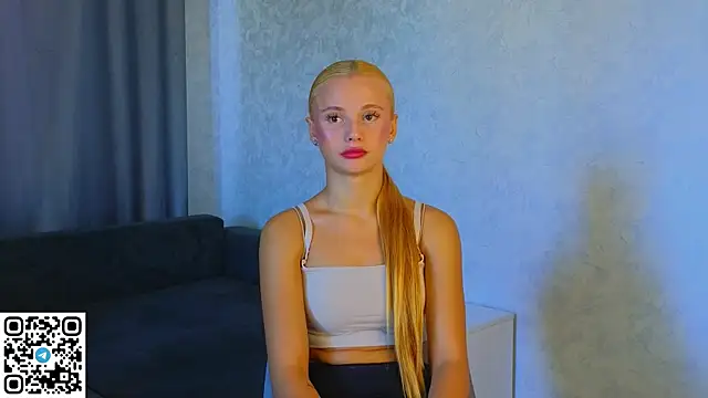 NaughtySeraphine online show from 23, 9, 2025